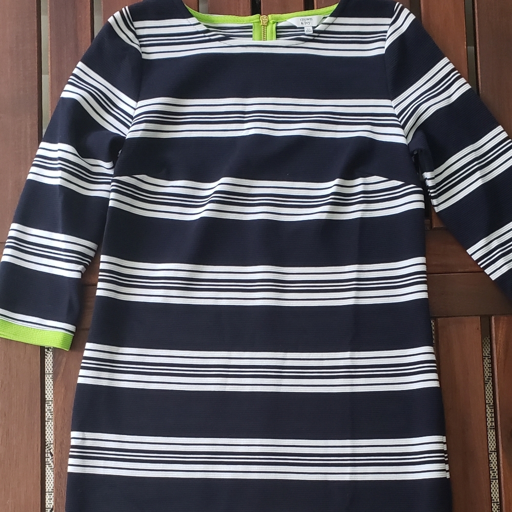 crown & ivy dress